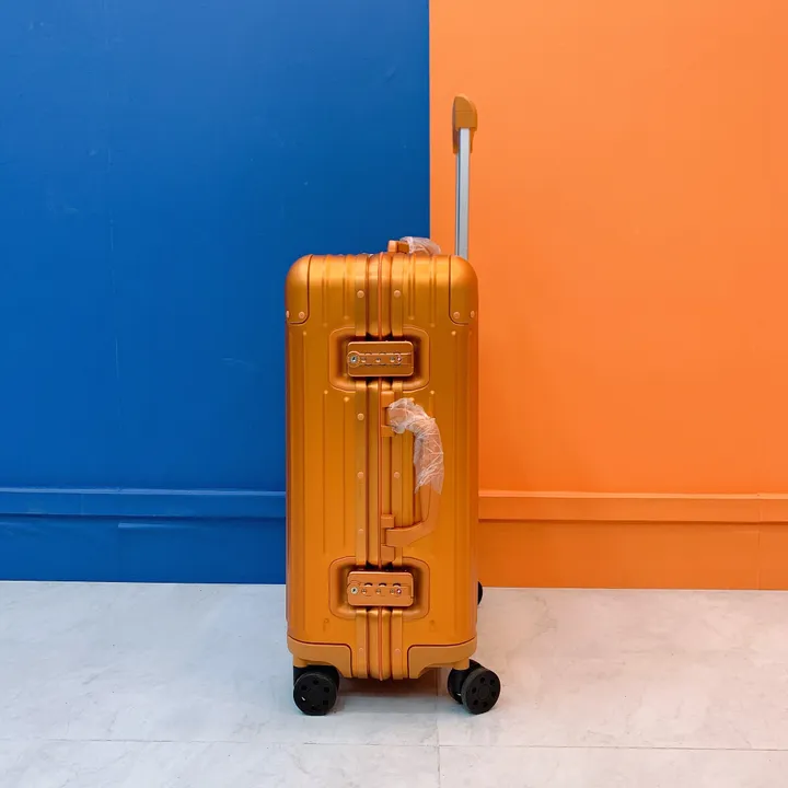 スーパーコピー リモワ スーツケース