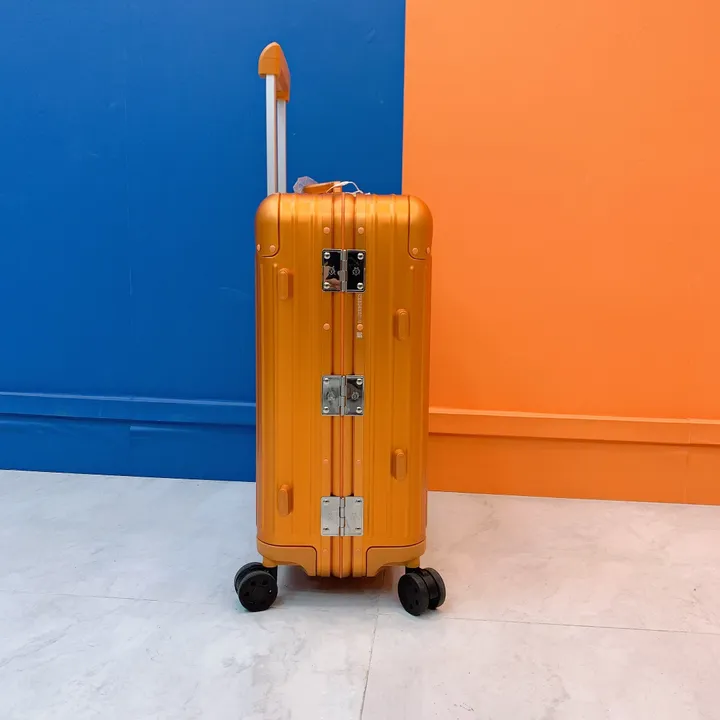 スーパーコピー リモワ スーツケース