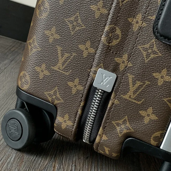 スーパーコピー ルイヴィトン スーツケース