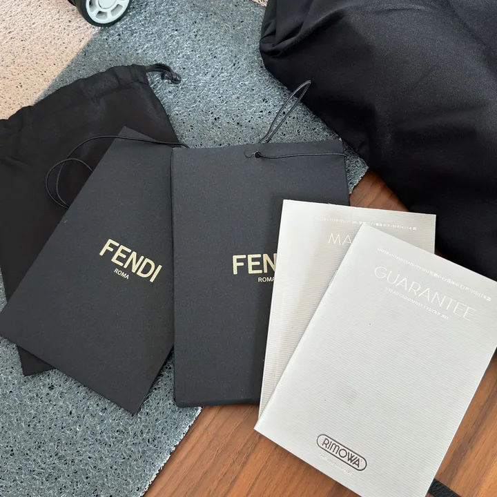 スーパーコピー フェンディ スーツケース