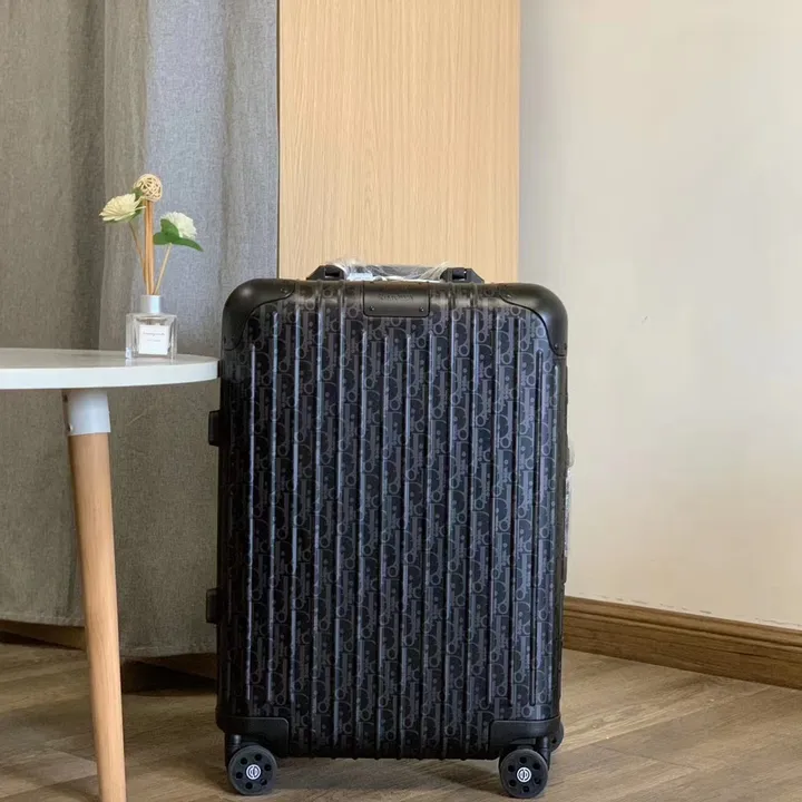 スーパーコピー グッチ スーツケース