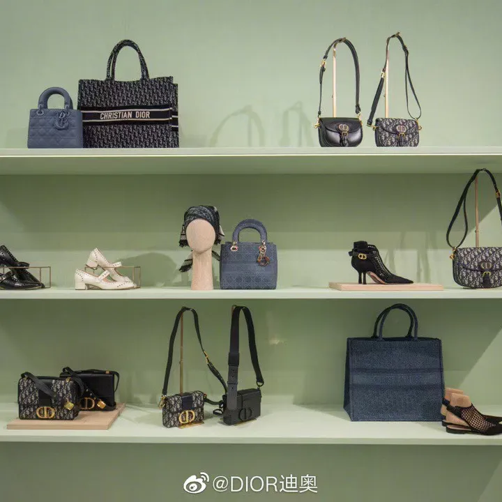 スーパーコピー ディオール スーツケース