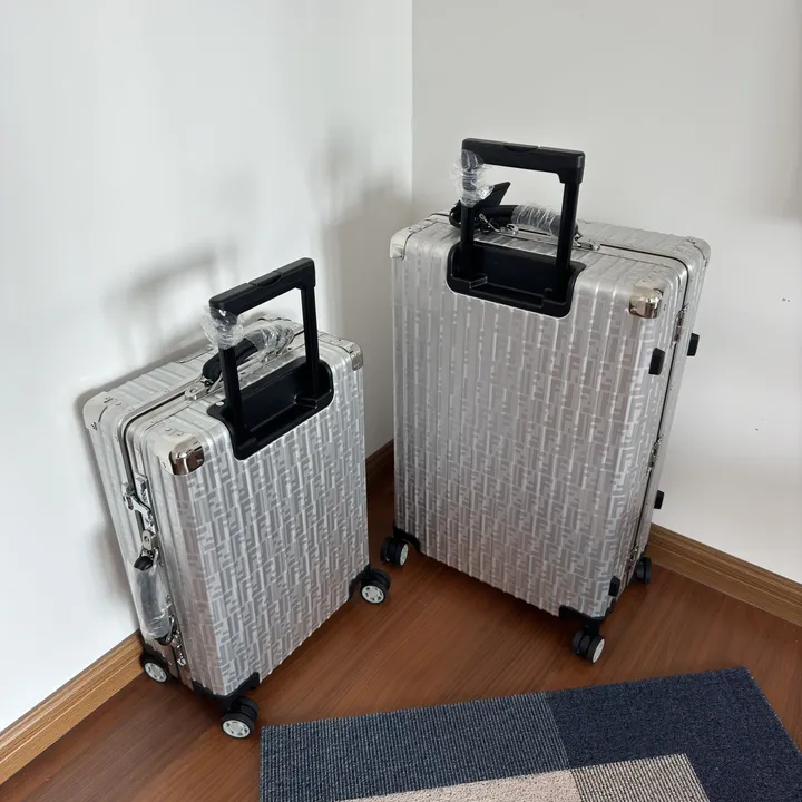 スーパーコピー ディオール スーツケース