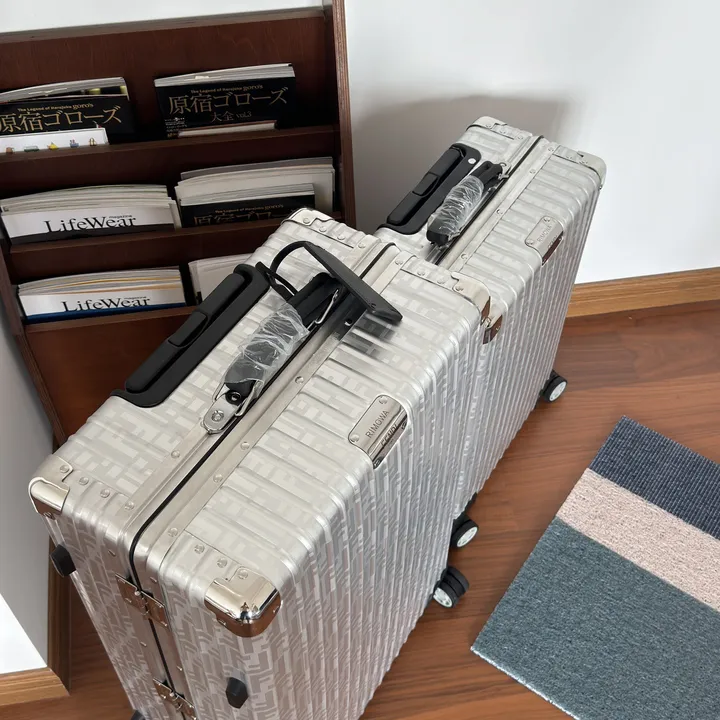 スーパーコピー ディオール スーツケース