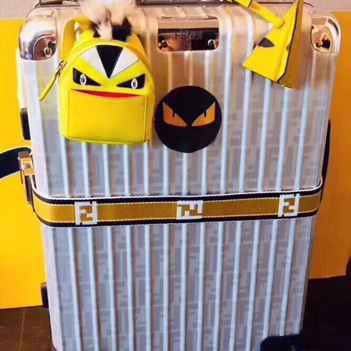 スーパーコピー フェンディ スーツケース