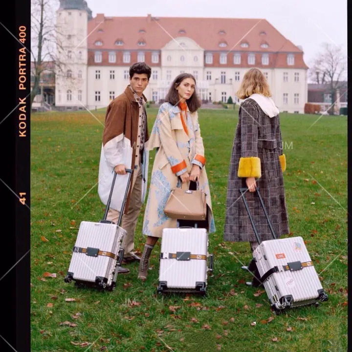 スーパーコピー フェンディ スーツケース