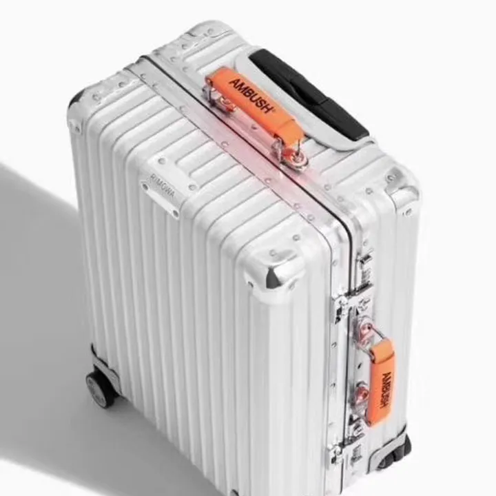 スーパーコピー リモワ スーツケース