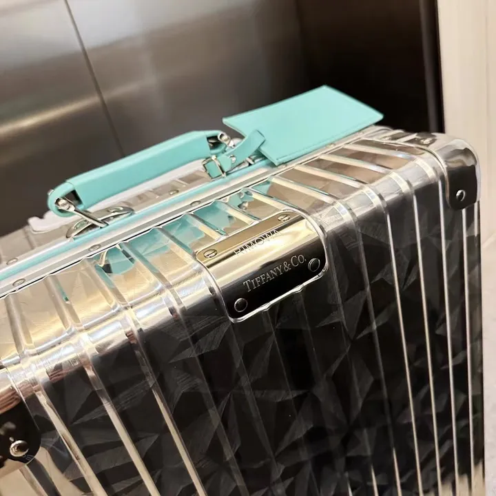 スーパーコピー ティファニー スーツケース