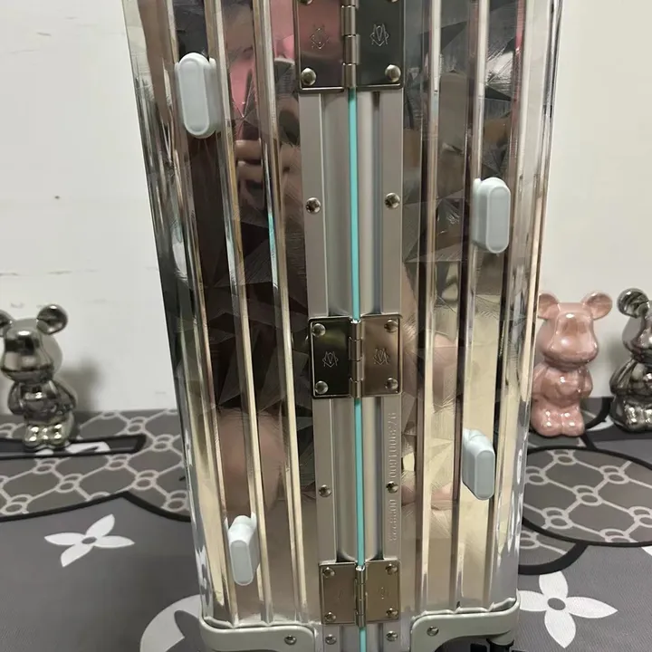 スーパーコピー ティファニー スーツケース