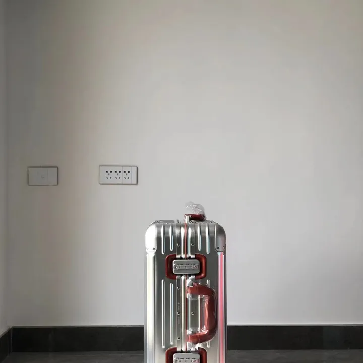 スーパーコピー リモワ スーツケース