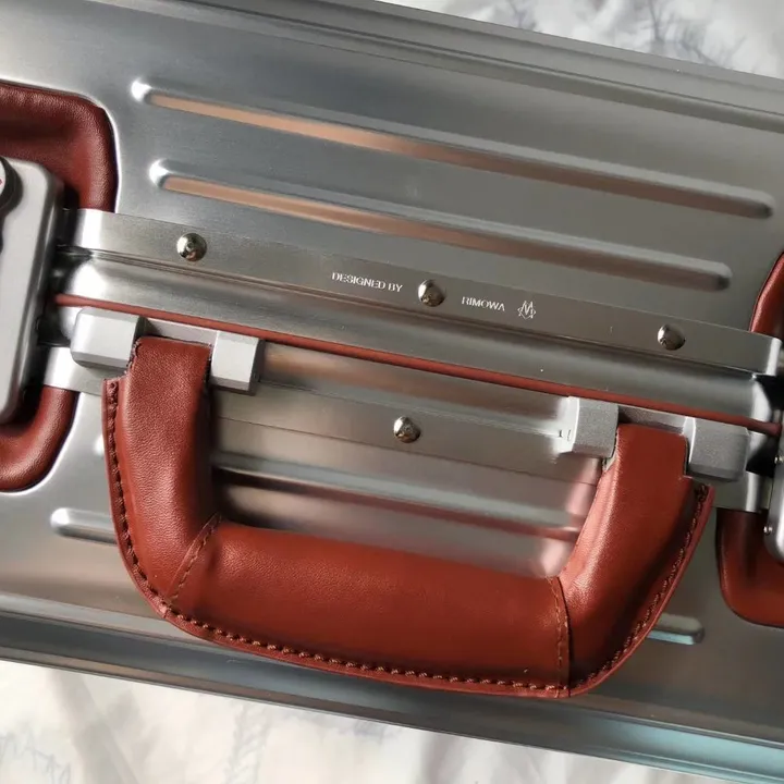 スーパーコピー リモワ スーツケース