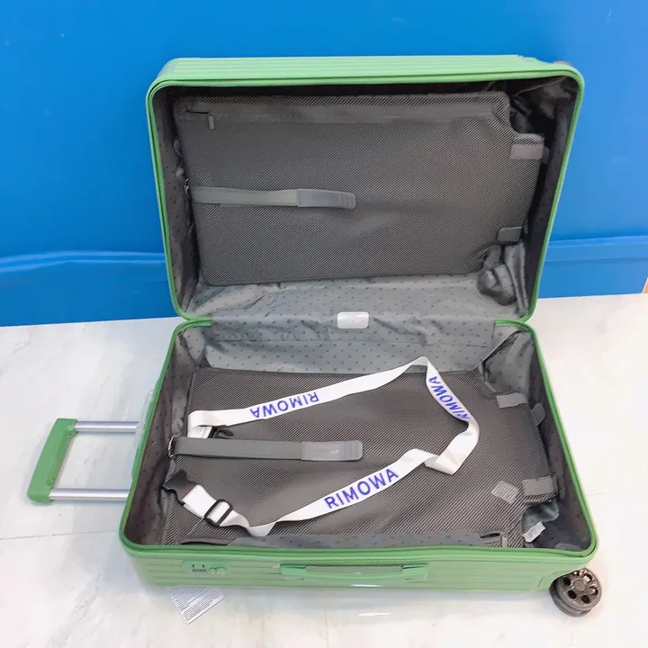 スーパーコピー リモワ スーツケース