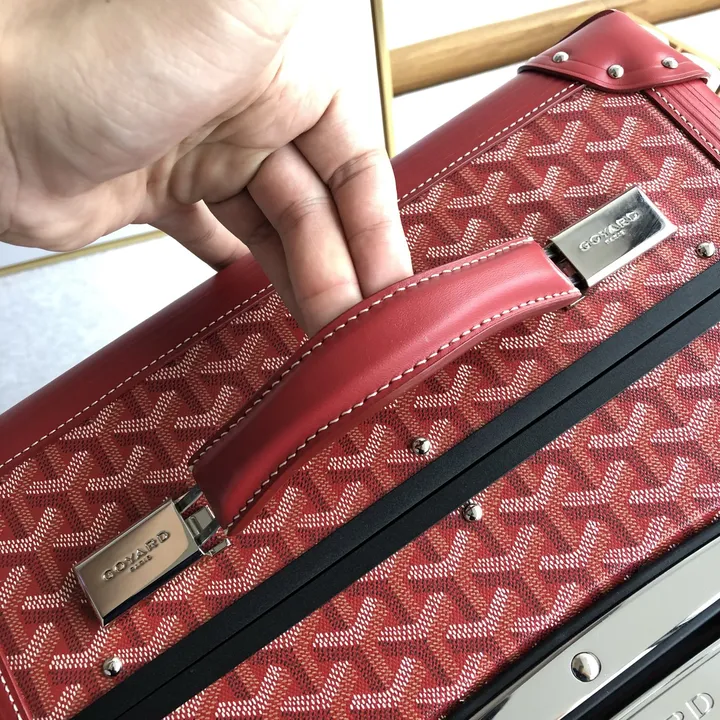 スーパーコピー フェンディ スーツケース