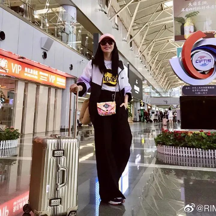 スーパーコピー リモワ スーツケース