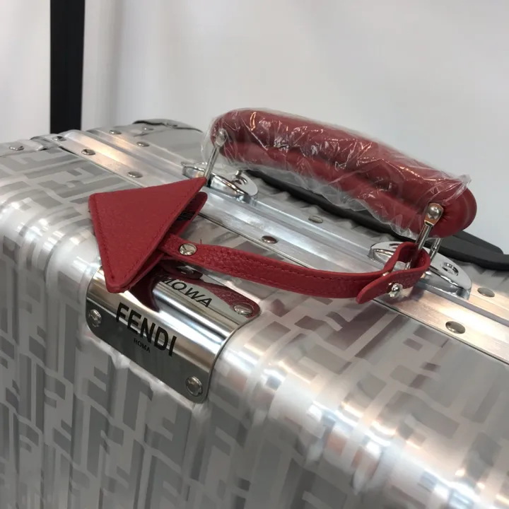 スーパーコピー ディオール スーツケース