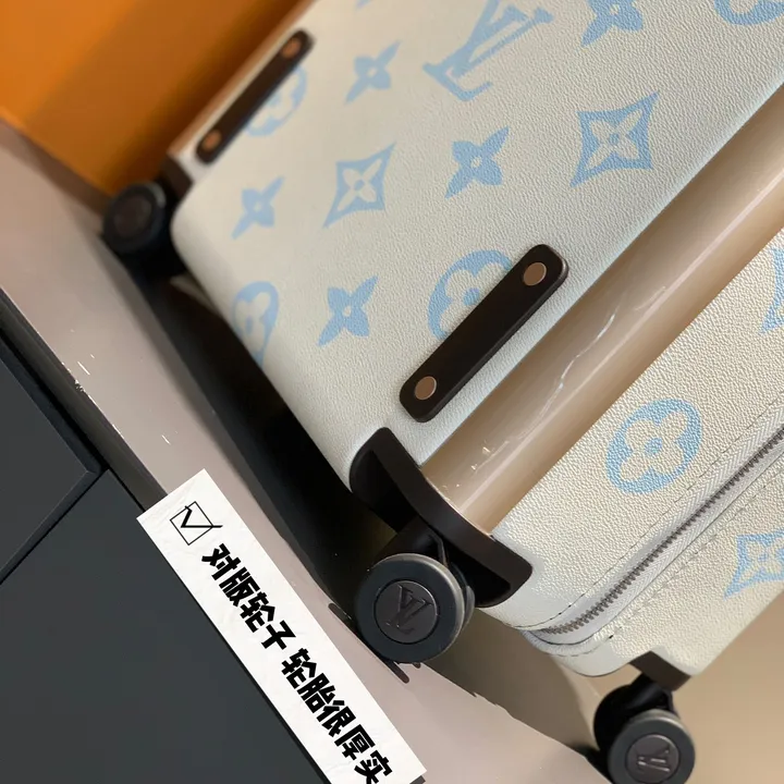 スーパーコピー ルイヴィトン スーツケース