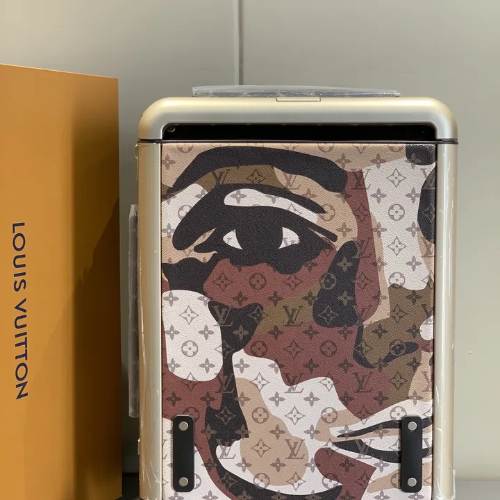スーパーコピー ルイヴィトン スーツケース