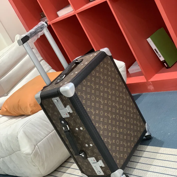 スーパーコピー ルイヴィトン スーツケース