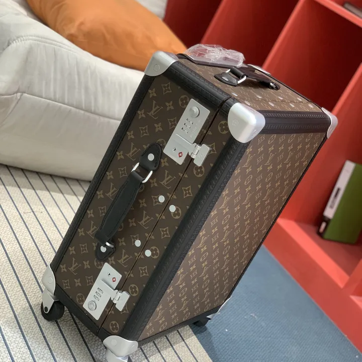 スーパーコピー ルイヴィトン スーツケース