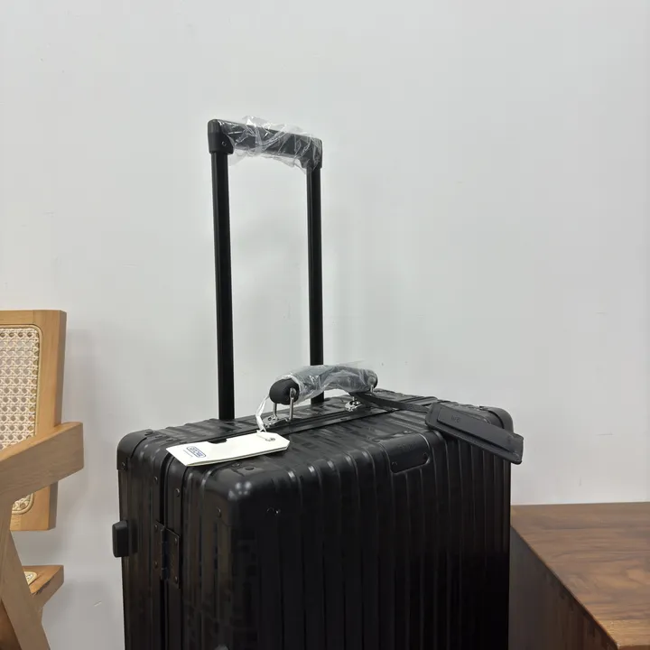 スーパーコピー ディオール スーツケース