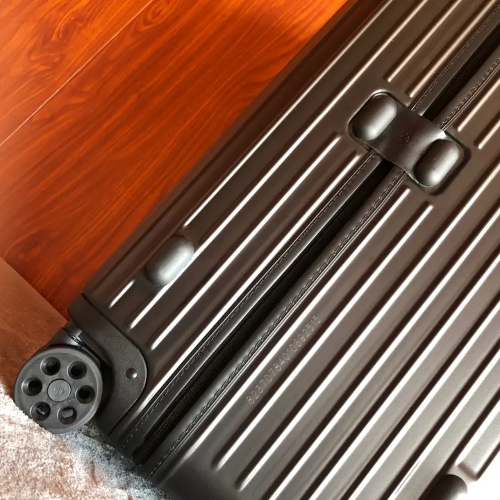 スーパーコピー リモワ スーツケース