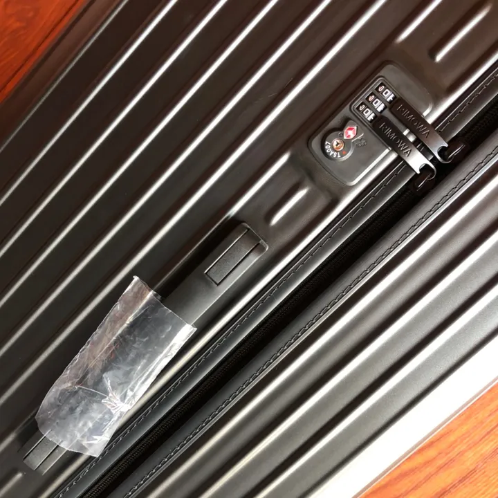 スーパーコピー リモワ スーツケース