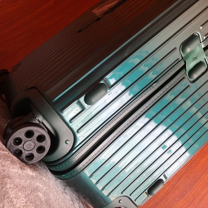 スーパーコピー リモワ スーツケース