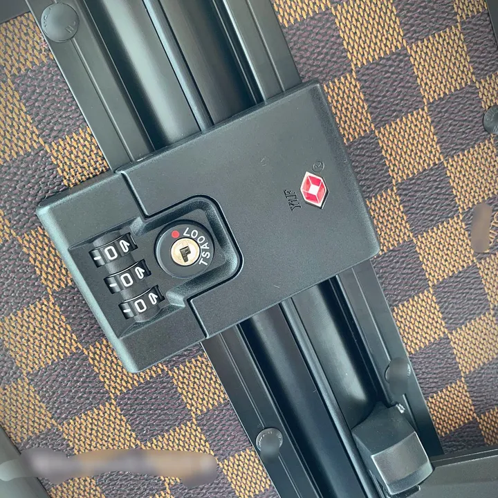 スーパーコピー ルイヴィトン スーツケース