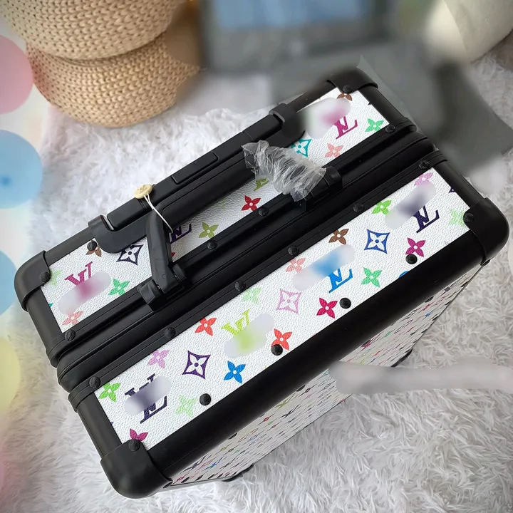 スーパーコピー ルイヴィトン スーツケース