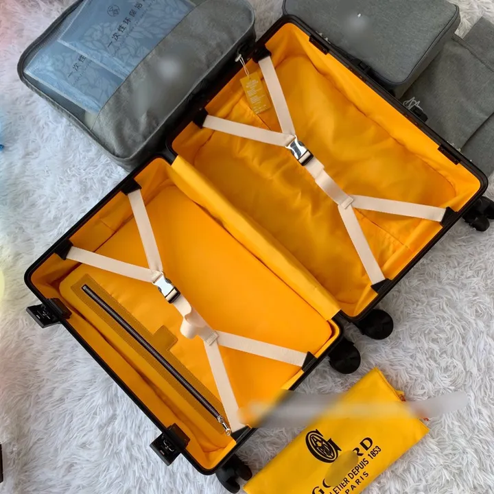 スーパーコピー フェンディ スーツケース