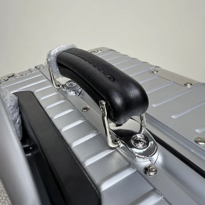 スーパーコピー リモワ スーツケース