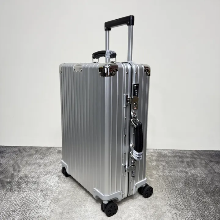 スーパーコピー リモワ スーツケース