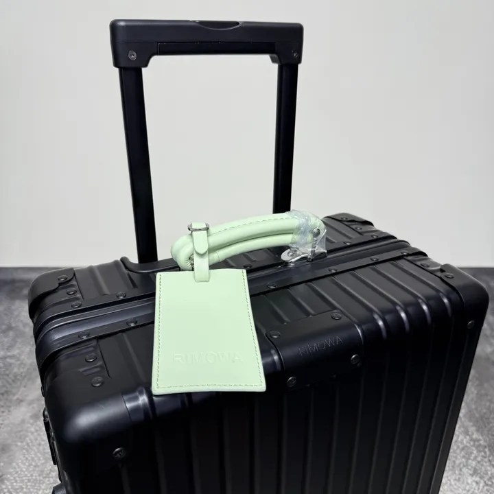 スーパーコピー リモワ スーツケース