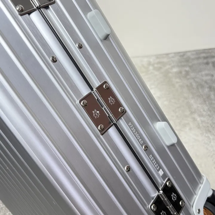 スーパーコピー リモワ スーツケース