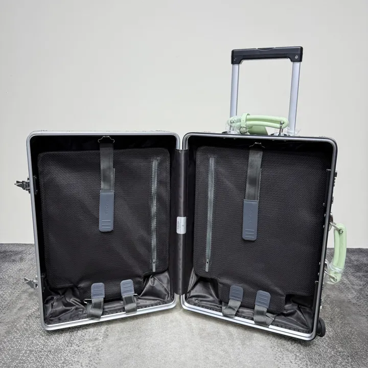 スーパーコピー リモワ スーツケース