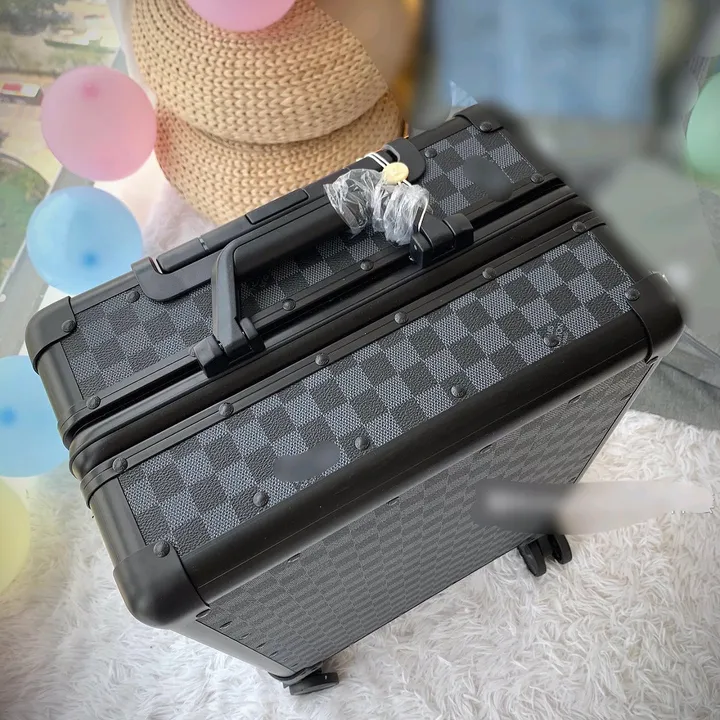 スーパーコピー ルイヴィトン スーツケース