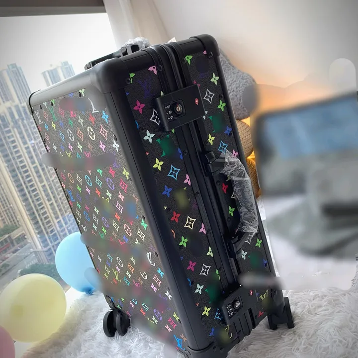 スーパーコピー ルイヴィトン スーツケース