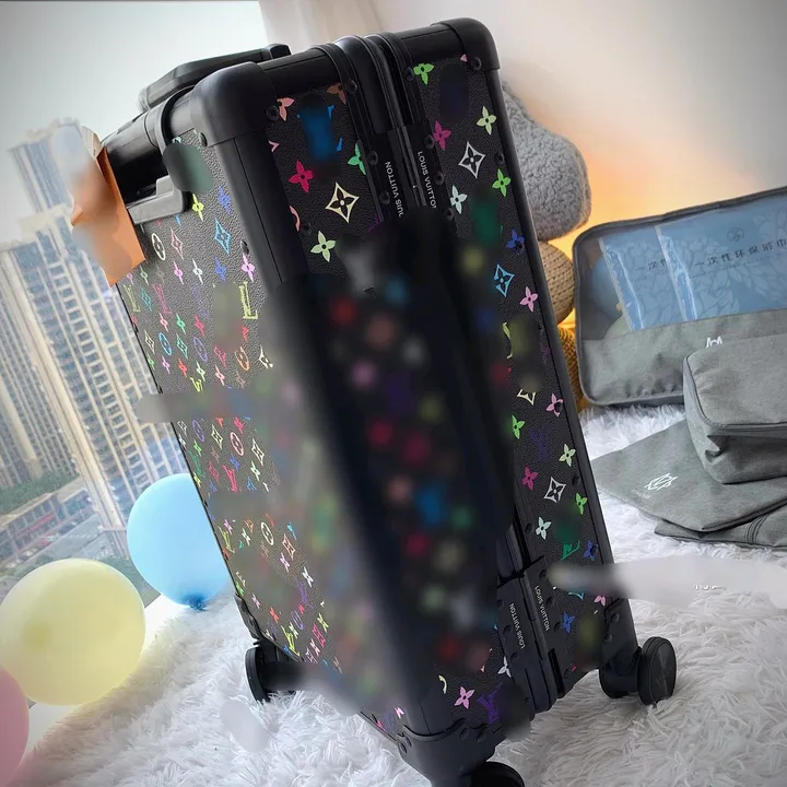 スーパーコピー ルイヴィトン スーツケース