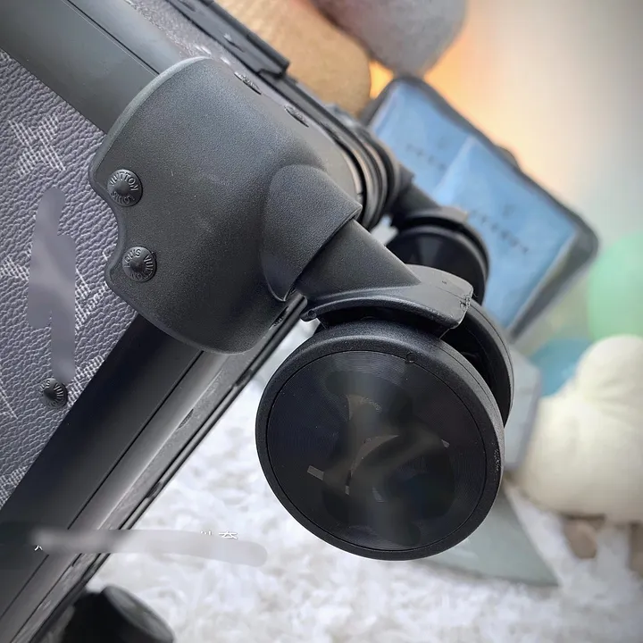 スーパーコピー ルイヴィトン スーツケース