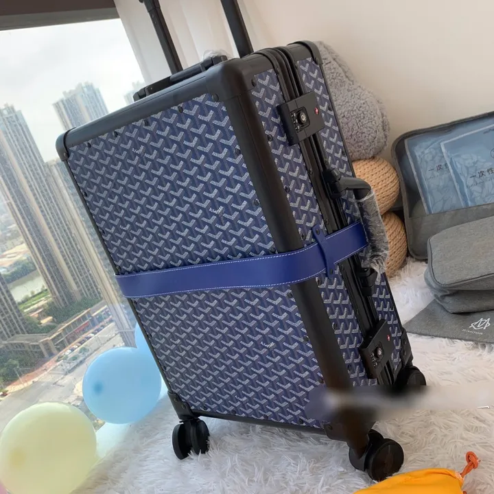 スーパーコピー フェンディ スーツケース