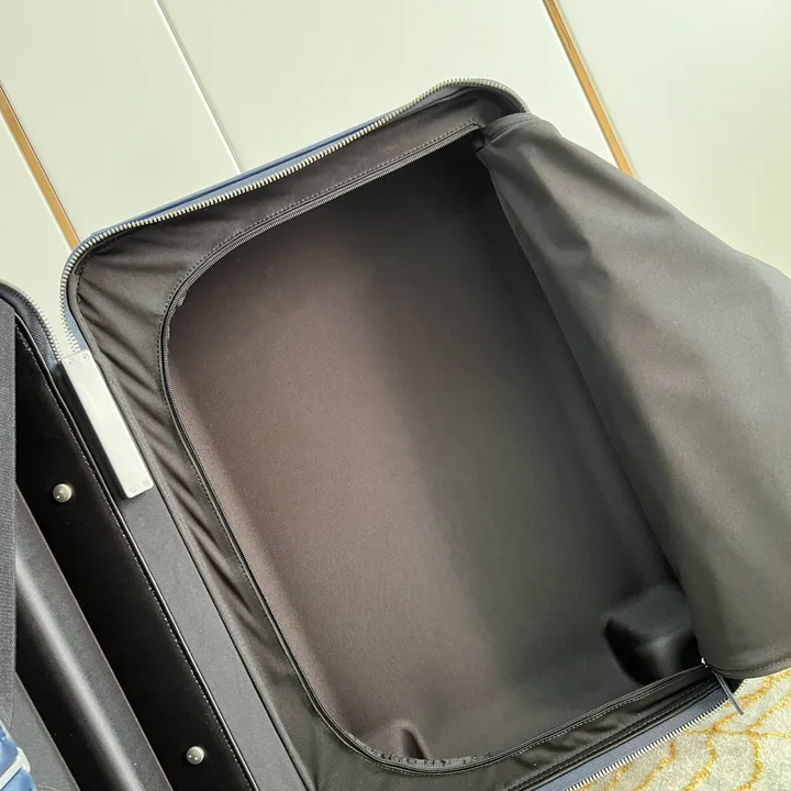 スーパーコピー ルイヴィトン スーツケース