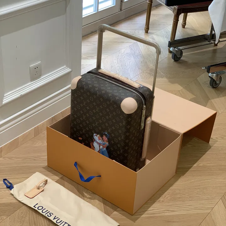 スーパーコピー ルイヴィトン スーツケース