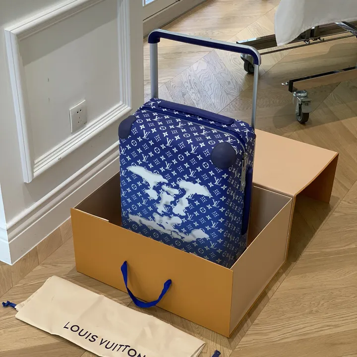 スーパーコピー ルイヴィトン スーツケース