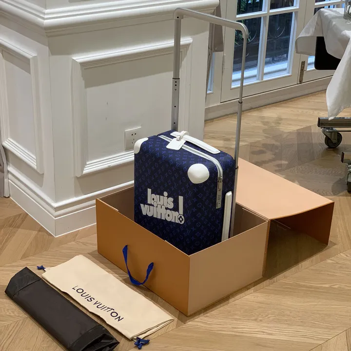 スーパーコピー ルイヴィトン スーツケース