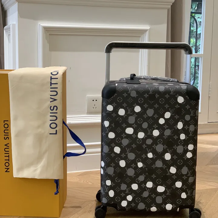 スーパーコピー ルイヴィトン スーツケース