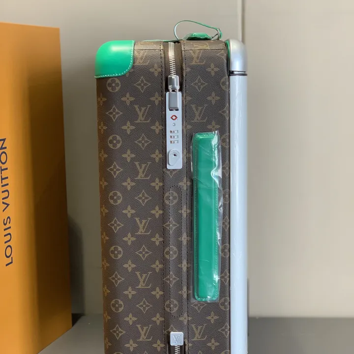 スーパーコピー ルイヴィトン スーツケース
