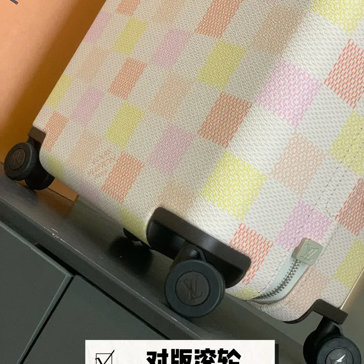 スーパーコピー ルイヴィトン スーツケース