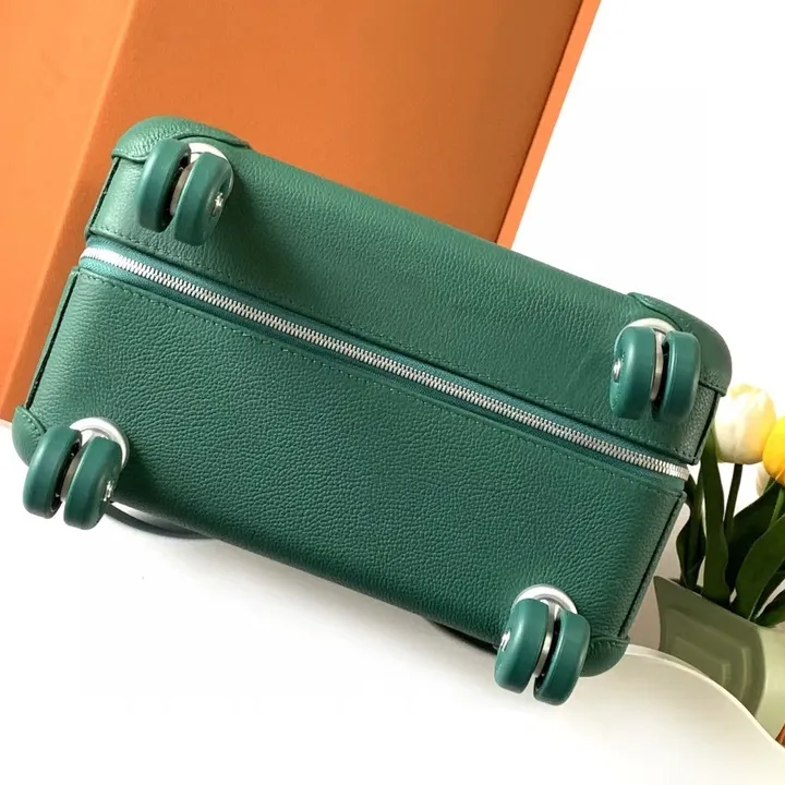 スーパーコピー シャネル スーツケース