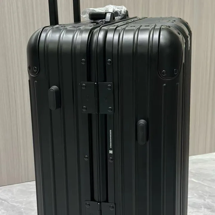 スーパーコピー リモワ スーツケース
