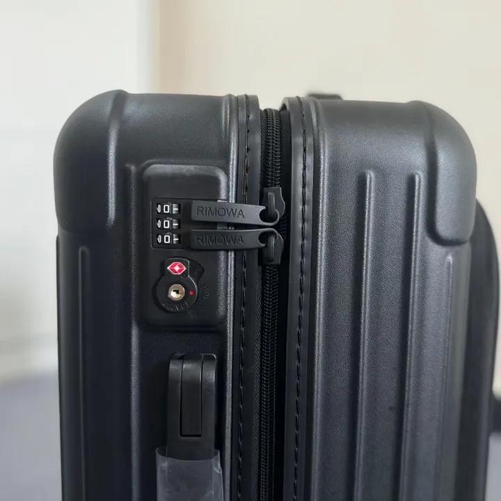 スーパーコピー リモワ スーツケース